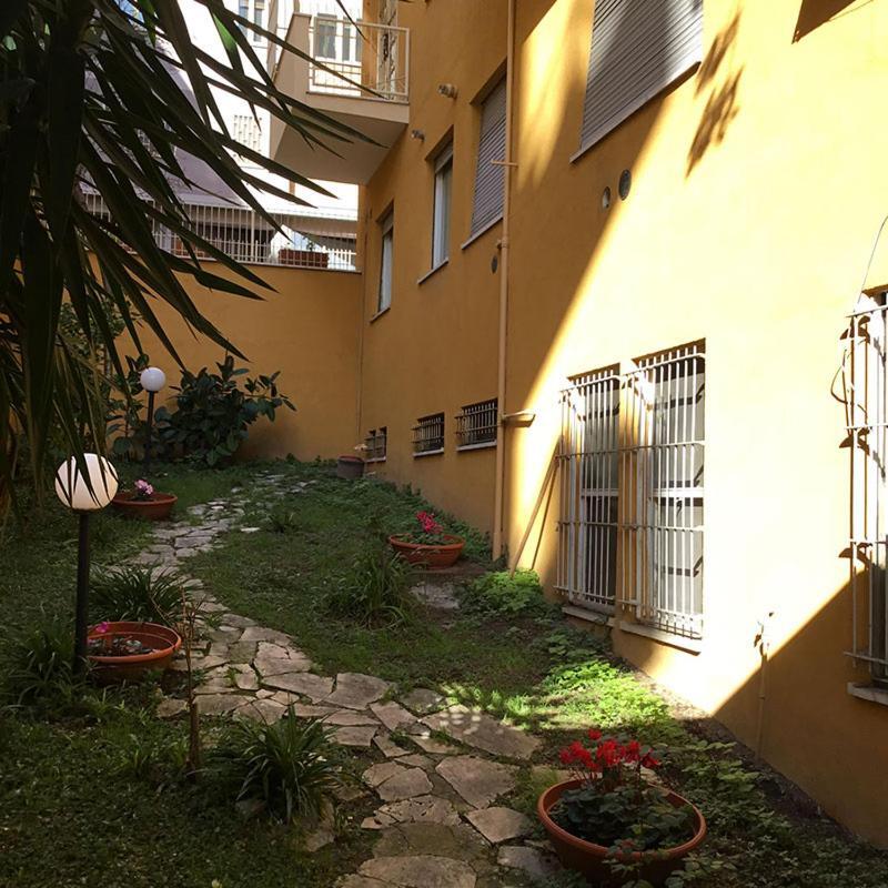 Ale&Andrea Apartments Blu & Lilla Rome Luaran gambar