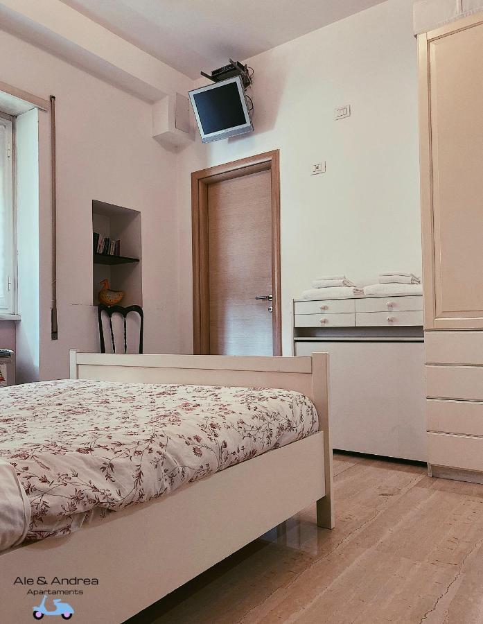 Ale&Andrea Apartments Blu & Lilla Rome Luaran gambar