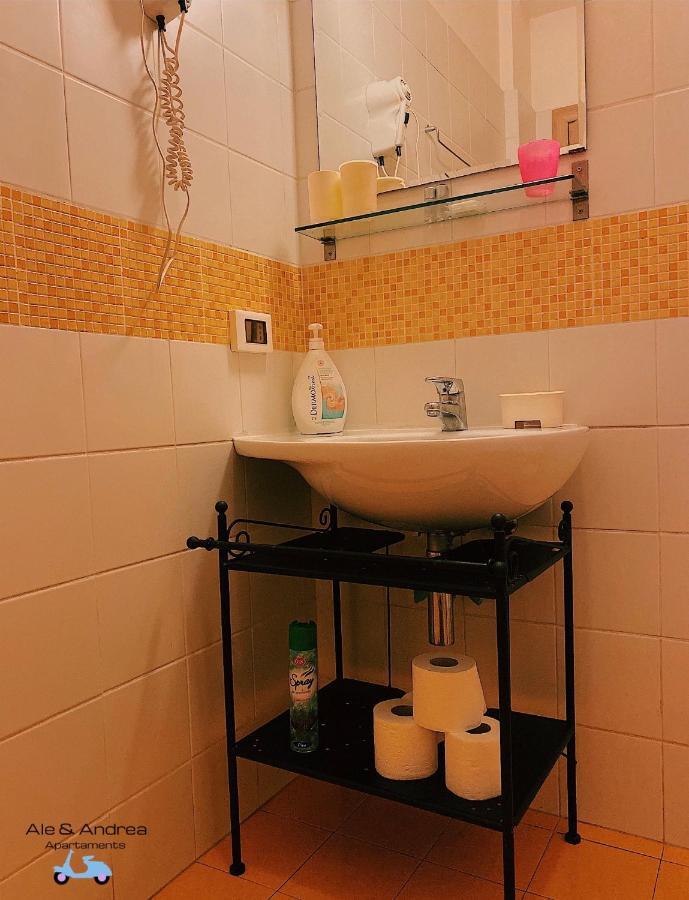 Ale&Andrea Apartments Blu & Lilla Rome Luaran gambar